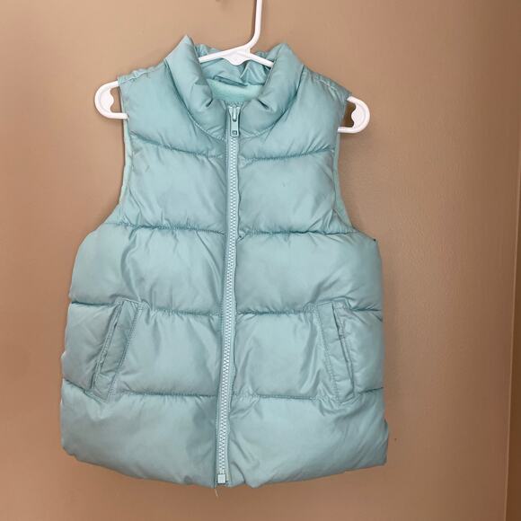 Carter’s Toddler Girl 5T Winter Clothing Bundle -Vest, Sweaters, Dresses, Hoodie - Picture 14 of 17